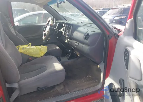 1998 Dodge Dakota Sport from USA, damaged, VIN 1B7FL26P1WS586187